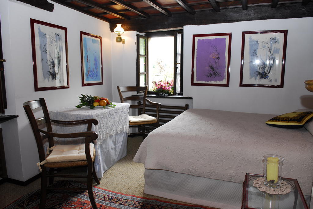 Motto Del Gallo Hotel Taverne Phòng bức ảnh