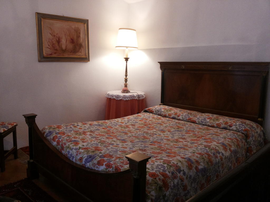 Motto Del Gallo Hotel Taverne Phòng bức ảnh